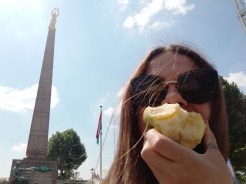 Comiendo manzana (madrileña) con la Golden Lady