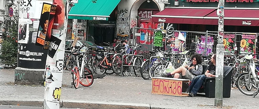 Pongámonos cómodos.