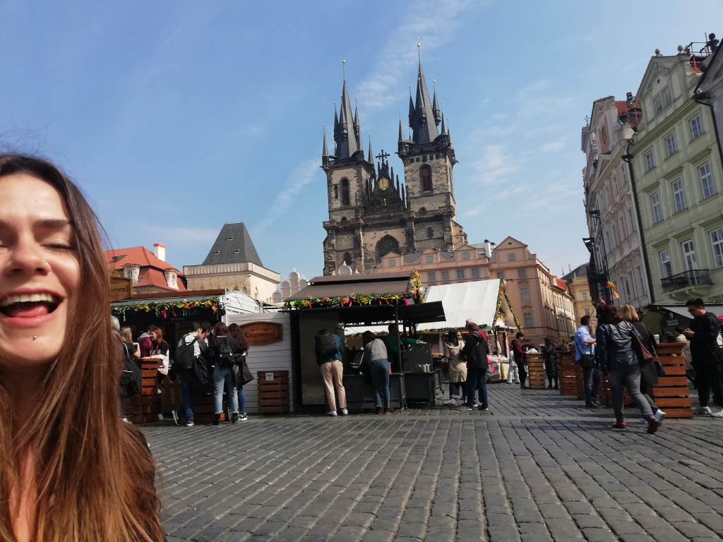 Y yo flipo en Praga.